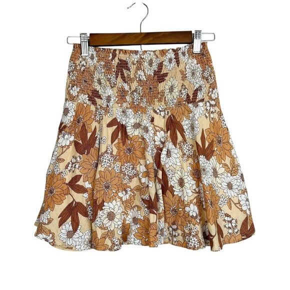 J. Crew Dresses & Skirts - J. Crew Linen smocked mini skirt in zinnia floral Size XXS